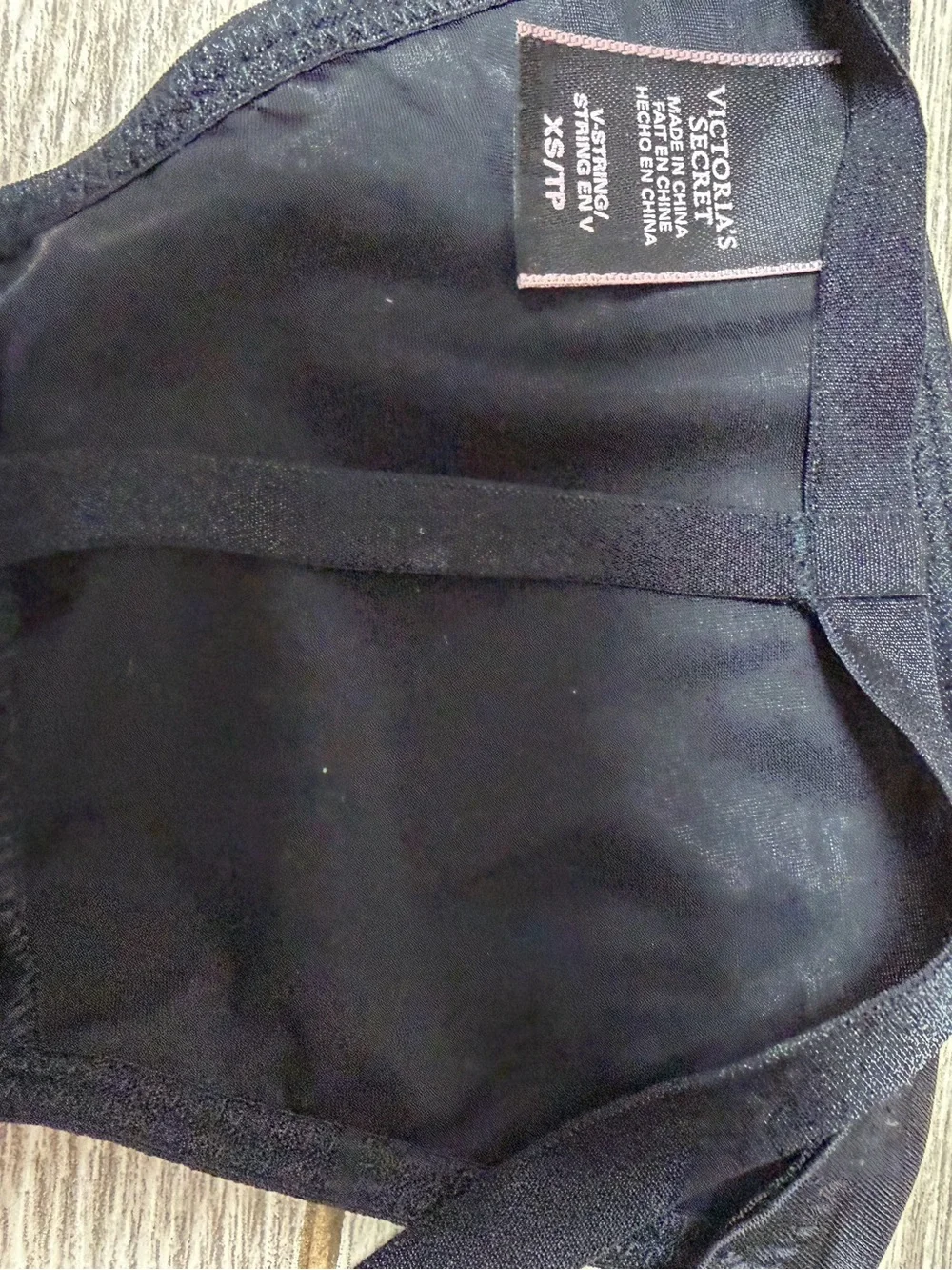 Vintage Victoria’s Secret Black V-String Thong Underwear Panties Size XS NWOT
